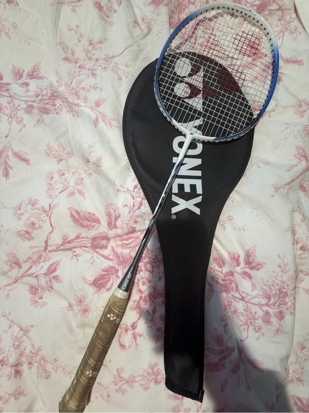 Yonex Women's Blue and White Badminton Racket with Cover